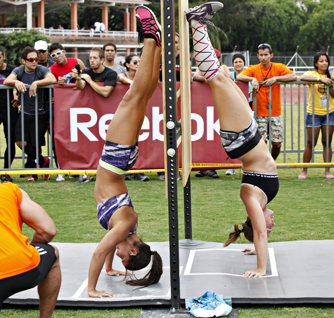 CrossFit Handstand